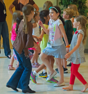 girls dancing