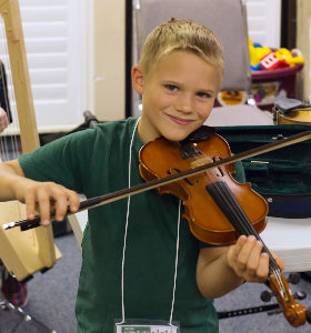 Stephen Russell playing fiddle